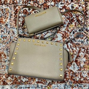 MICHAEL KORS STUDDED SELMA & WALLET COMBO